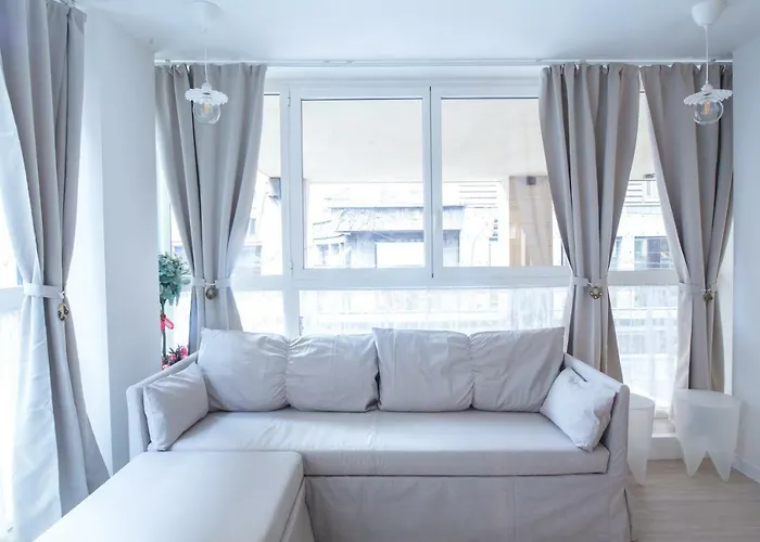 Marconi - Short Apartment *