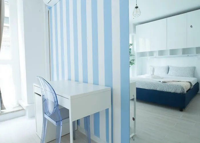 Marconi - Short Apartment