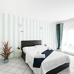 Marconi - Short Apartament