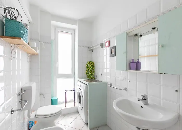 Marconi - Short شقة بولونيا